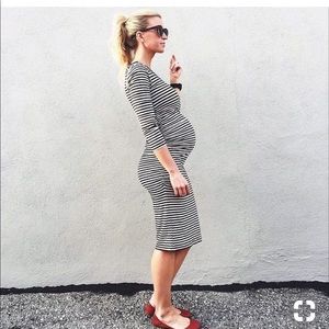 🤰Isabella Oliver Navy Ruched Hamilton Dress